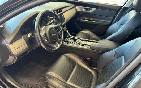 Jaguar XF II, 2017 год, 3 000 000 рублей, 9 фотография