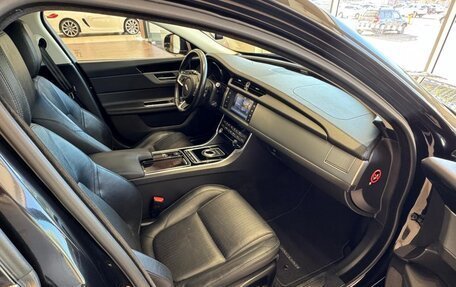 Jaguar XF II, 2017 год, 3 000 000 рублей, 18 фотография