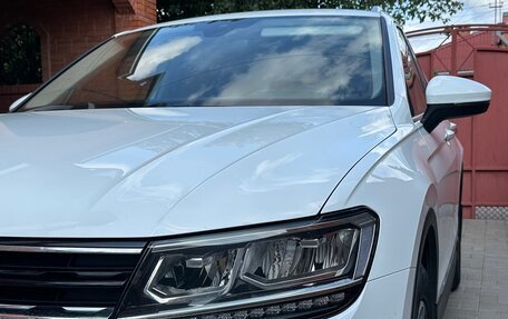 Volkswagen Tiguan II, 2019 год, 3 100 000 рублей, 1 фотография