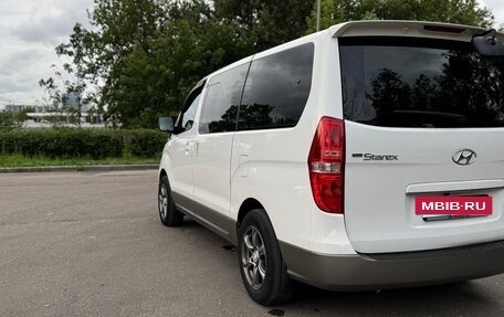 Hyundai Grand Starex Grand Starex I рестайлинг 2, 2014 год, 2 109 000 рублей, 7 фотография