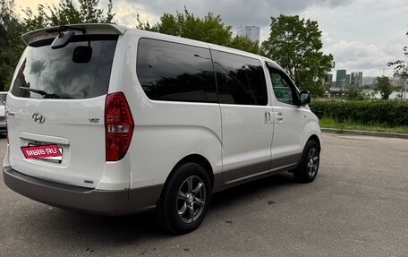 Hyundai Grand Starex Grand Starex I рестайлинг 2, 2014 год, 2 109 000 рублей, 6 фотография