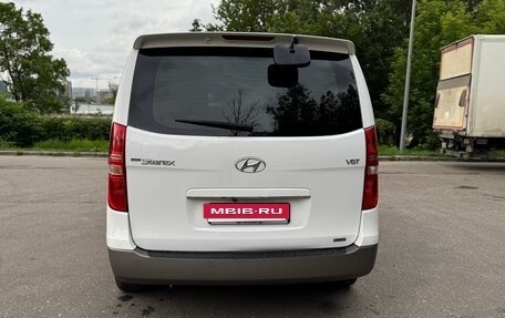 Hyundai Grand Starex Grand Starex I рестайлинг 2, 2014 год, 2 109 000 рублей, 11 фотография