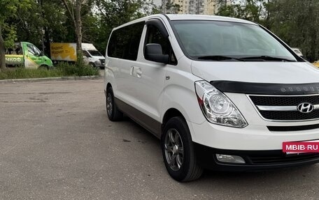 Hyundai Grand Starex Grand Starex I рестайлинг 2, 2014 год, 2 109 000 рублей, 3 фотография
