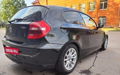 BMW 1 серия, 2011 год, 900 000 рублей, 4 фотография