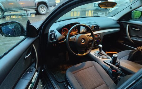 BMW 1 серия, 2011 год, 900 000 рублей, 9 фотография