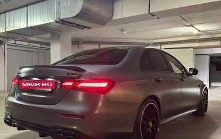 Mercedes-Benz E-Класс AMG, 2022 год, 16 500 000 рублей, 4 фотография