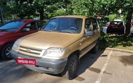 Chevrolet Niva I рестайлинг, 2004 год, 295 000 рублей, 2 фотография