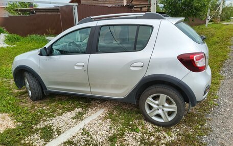Renault Sandero II рестайлинг, 2016 год, 930 000 рублей, 6 фотография