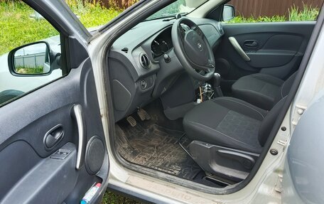 Renault Sandero II рестайлинг, 2016 год, 930 000 рублей, 15 фотография