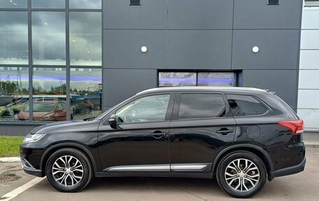 Mitsubishi Outlander III рестайлинг 3, 2015 год, 1 379 000 рублей, 8 фотография