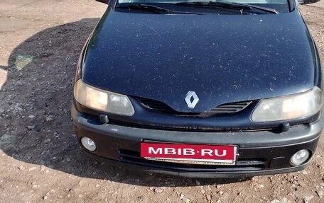 Renault Laguna II, 2000 год, 250 000 рублей, 4 фотография