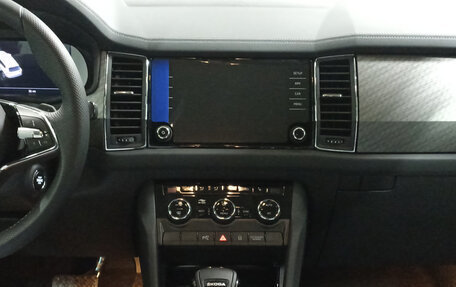 Skoda Kodiaq I, 2024 год, 5 250 000 рублей, 19 фотография