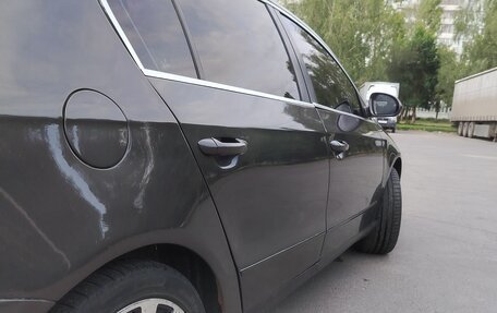 Volkswagen Passat B6, 2006 год, 770 000 рублей, 15 фотография
