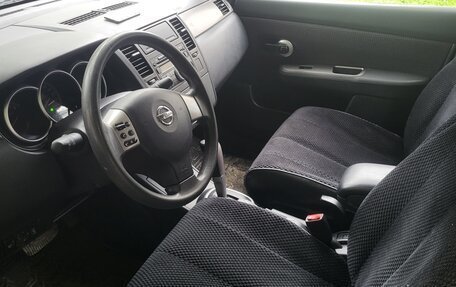 Nissan Tiida, 2010 год, 900 000 рублей, 10 фотография