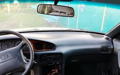 Hyundai Sonata III рестайлинг, 1995 год, 115 000 рублей, 2 фотография