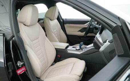 BMW i4, 2022 год, 5 990 000 рублей, 7 фотография