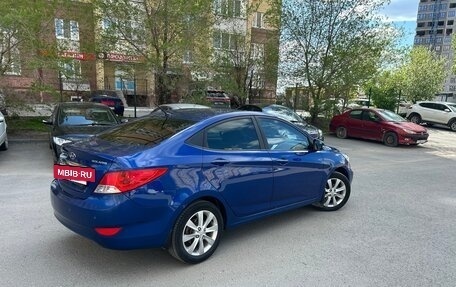 Hyundai Solaris II рестайлинг, 2012 год, 835 000 рублей, 3 фотография
