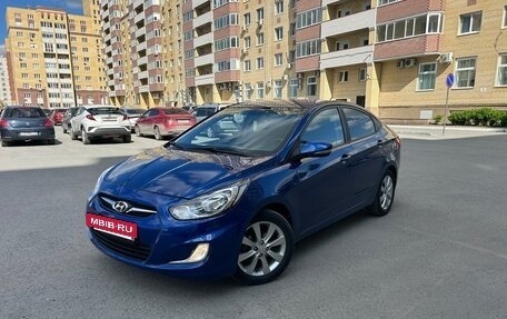 Hyundai Solaris II рестайлинг, 2012 год, 835 000 рублей, 2 фотография