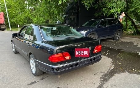 Mercedes-Benz E-Класс, 1999 год, 440 000 рублей, 6 фотография