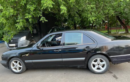 Mercedes-Benz E-Класс, 1999 год, 440 000 рублей, 8 фотография