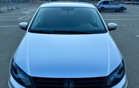 Volkswagen Polo VI (EU Market), 2017 год, 1 595 000 рублей, 2 фотография