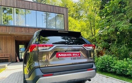 Toyota RAV4, 2021 год, 3 500 000 рублей, 7 фотография