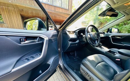 Toyota RAV4, 2021 год, 3 500 000 рублей, 15 фотография