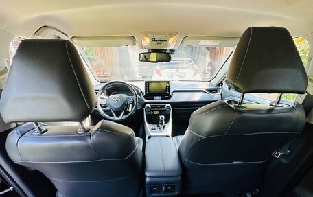 Toyota RAV4, 2021 год, 3 500 000 рублей, 13 фотография