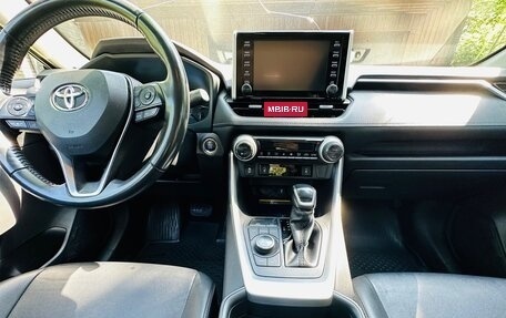 Toyota RAV4, 2021 год, 3 500 000 рублей, 14 фотография