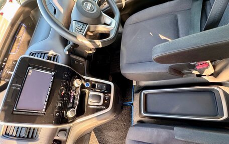 Nissan Serena IV, 2019 год, 2 000 000 рублей, 15 фотография