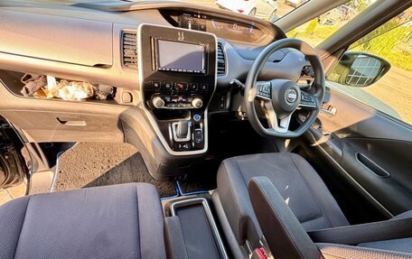 Nissan Serena IV, 2019 год, 2 000 000 рублей, 16 фотография