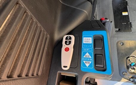 Nissan Serena IV, 2019 год, 2 000 000 рублей, 31 фотография