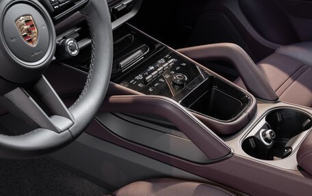Porsche Cayenne III, 2025 год, 18 990 000 рублей, 3 фотография