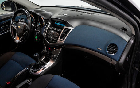 Chevrolet Cruze II, 2011 год, 850 000 рублей, 15 фотография