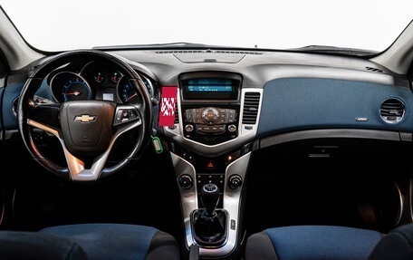 Chevrolet Cruze II, 2011 год, 850 000 рублей, 17 фотография