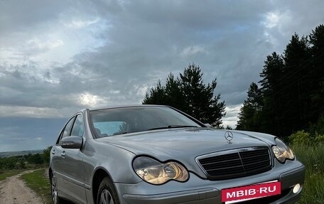 Mercedes-Benz C-Класс, 2000 год, 520 000 рублей, 3 фотография