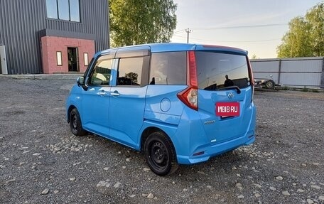 Toyota Roomy I, 2018 год, 800 000 рублей, 3 фотография