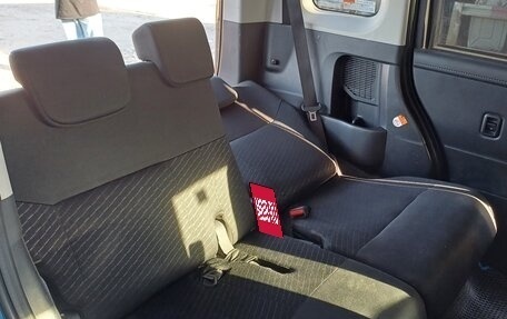 Toyota Roomy I, 2018 год, 800 000 рублей, 35 фотография