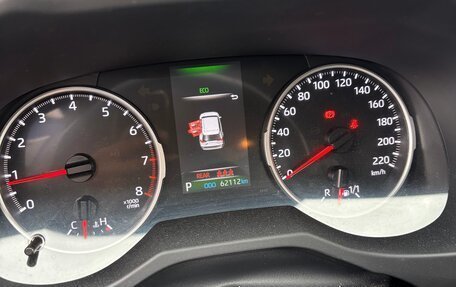 Toyota RAV4, 2021 год, 3 600 000 рублей, 7 фотография