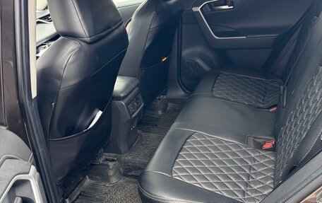 Toyota RAV4, 2021 год, 3 600 000 рублей, 11 фотография
