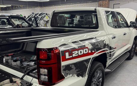 Mitsubishi L200, 2024 год, 4 900 000 рублей, 4 фотография