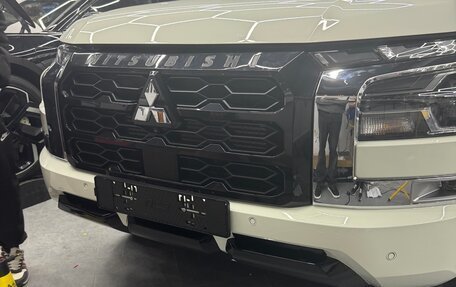 Mitsubishi L200, 2024 год, 4 900 000 рублей, 7 фотография