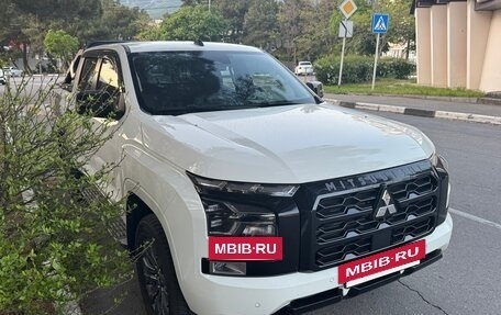 Mitsubishi L200, 2024 год, 4 900 000 рублей, 9 фотография