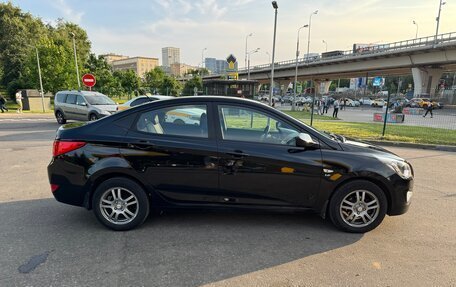 Hyundai Solaris II рестайлинг, 2016 год, 915 000 рублей, 4 фотография