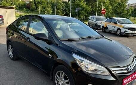 Hyundai Solaris II рестайлинг, 2016 год, 915 000 рублей, 3 фотография