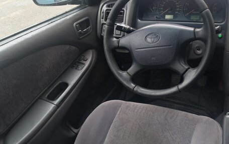 Toyota Avensis III рестайлинг, 1999 год, 350 000 рублей, 3 фотография