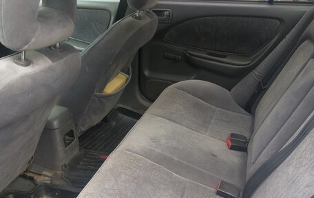 Toyota Avensis III рестайлинг, 1999 год, 350 000 рублей, 6 фотография