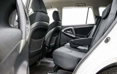 Toyota RAV4, 2011 год, 1 647 000 рублей, 32 фотография