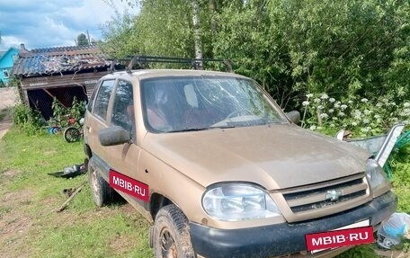 Chevrolet Niva I рестайлинг, 2006 год, 85 000 рублей, 2 фотография