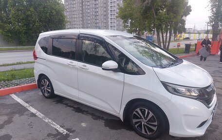 Honda Freed II, 2016 год, 1 450 000 рублей, 7 фотография